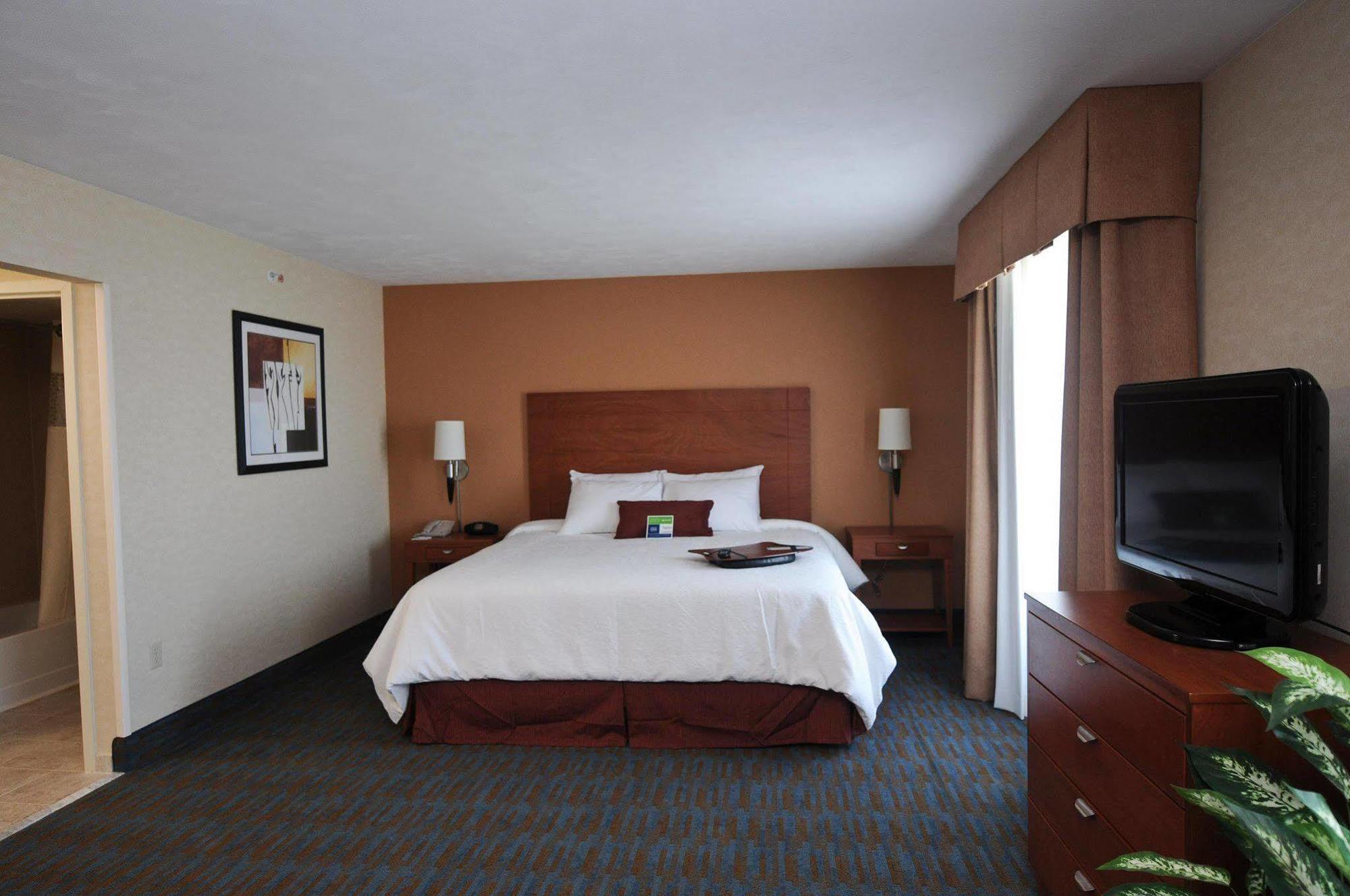 Hampton By Hilton Queretaro Tecnologico Hotel Room photo